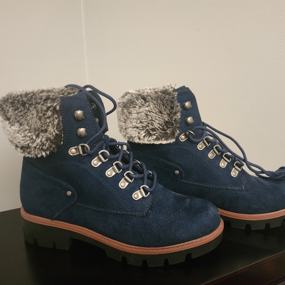 Cliffs by WHITE MOUNTAIN Navy Suede Fur-Lined Boots